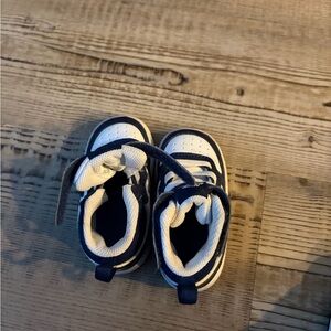 Nike Kids Navy and White Velcro Sneakers